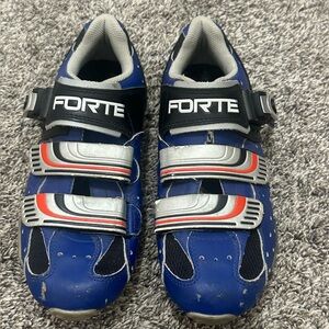 Forte cm410 cycle shoes size 39 or mens 6.5 blue and silver